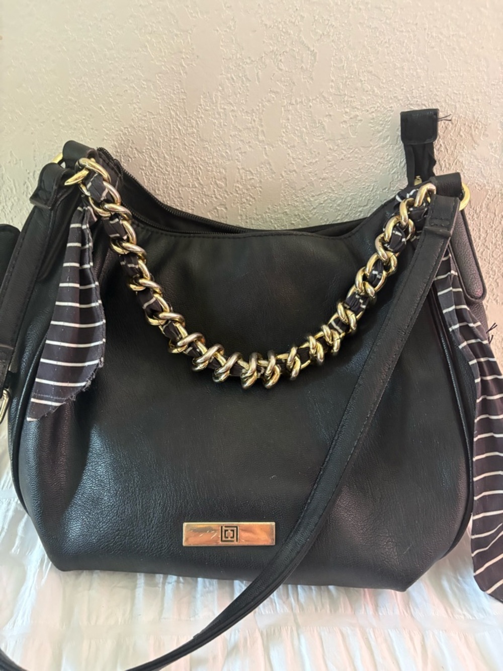 Liz Claiborne Black Shoulder Bag with Gold Chain Accent